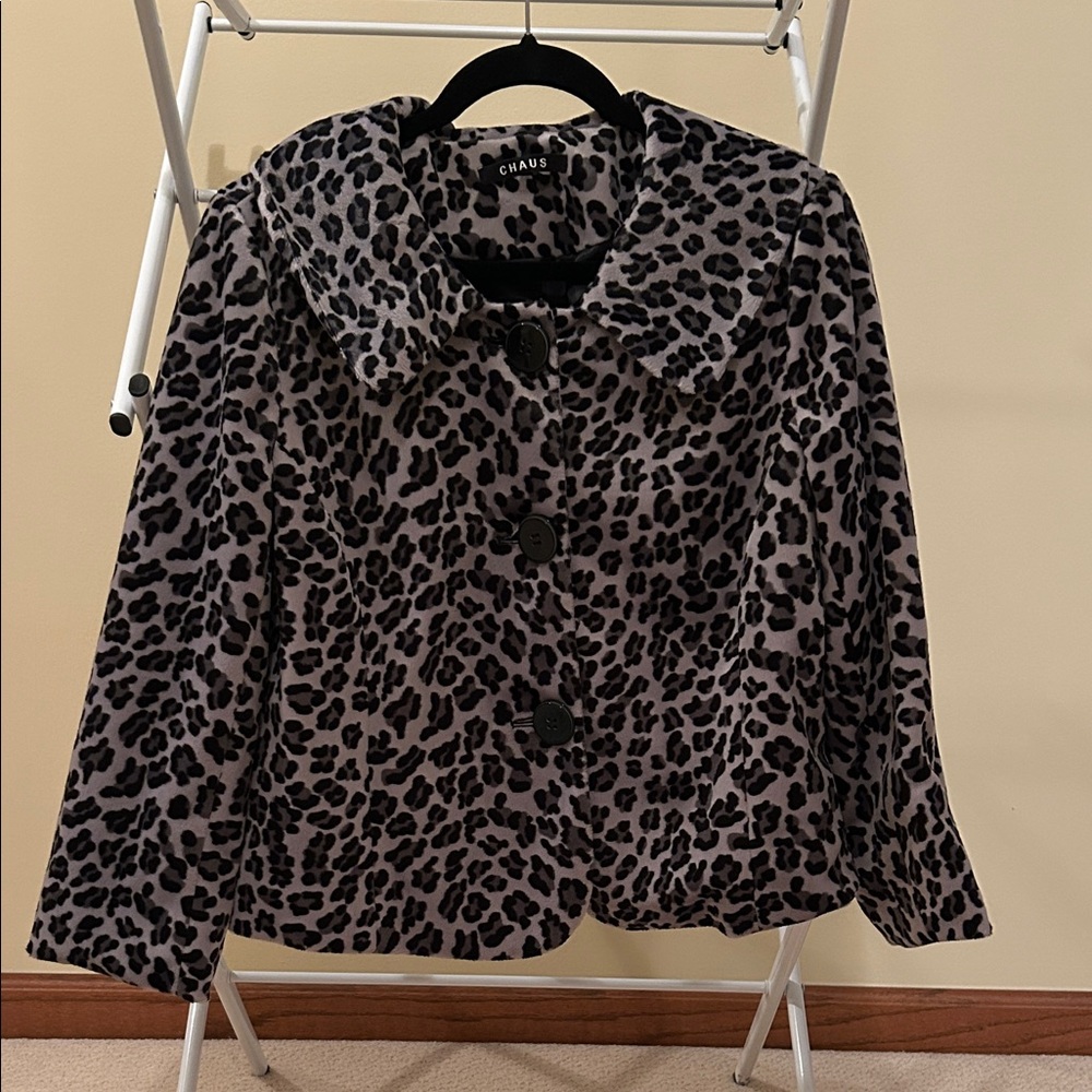 Chaus Women's Black and Gray Leopard Teddy Jacket